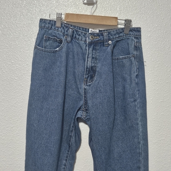 Princess Polly high rise straight leg jeans with some distressing 100%cotton - Picture 2 of 12